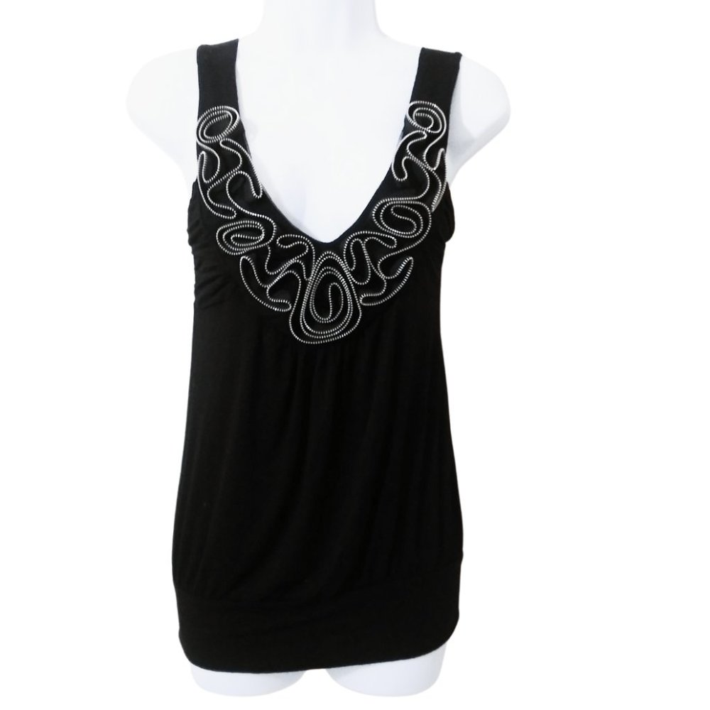 PINE BLOUSE TOP WITH SILVER AND BLACK FLORAL DESIGN